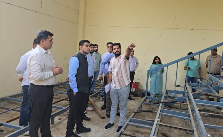 डीसी विक्रम सिंह ने “स्टेट-ऑफ-द-आर्ट” ई-लाइब्रेरी निर्माण कार्य का किया निरीक्षण