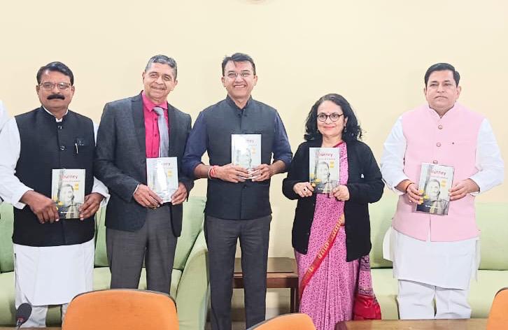 राजीव जेटली ने किया ‘जर्नी ट्रू स्टोरी ऑफ सोल्जर’ का विमोचन