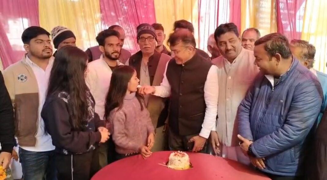 मुख्यमंत्री के जन्मदिवस पर युवाओं ने लिया स्वस्थ और नशा-मुक्त जीवन का संकल्प