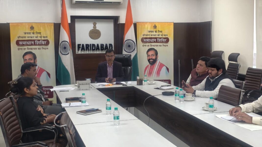 एसीएस डॉ. सुमिता मिश्रा ने वीसी कर लंबित कार्यों की समीक्षा की