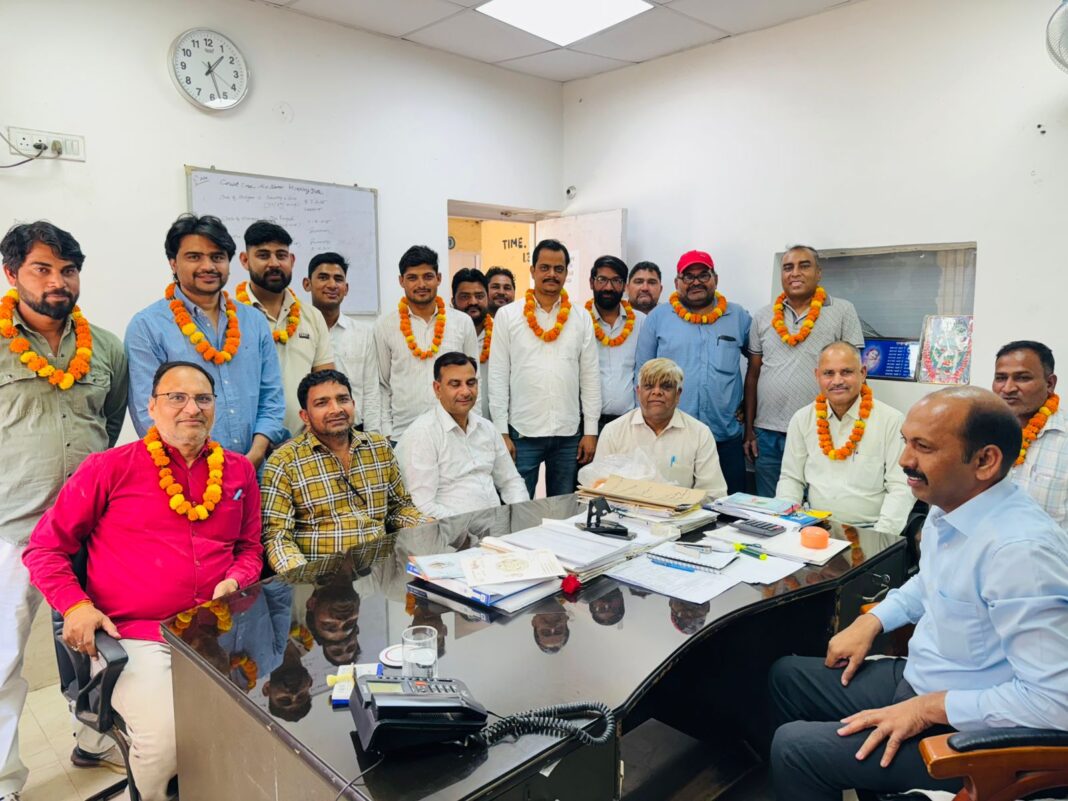 पुष्पेंद्र भड़ाना बने यूनिट ओल्ड फरीदाबाद के प्रधान व संजय राठौर बने सचिव।